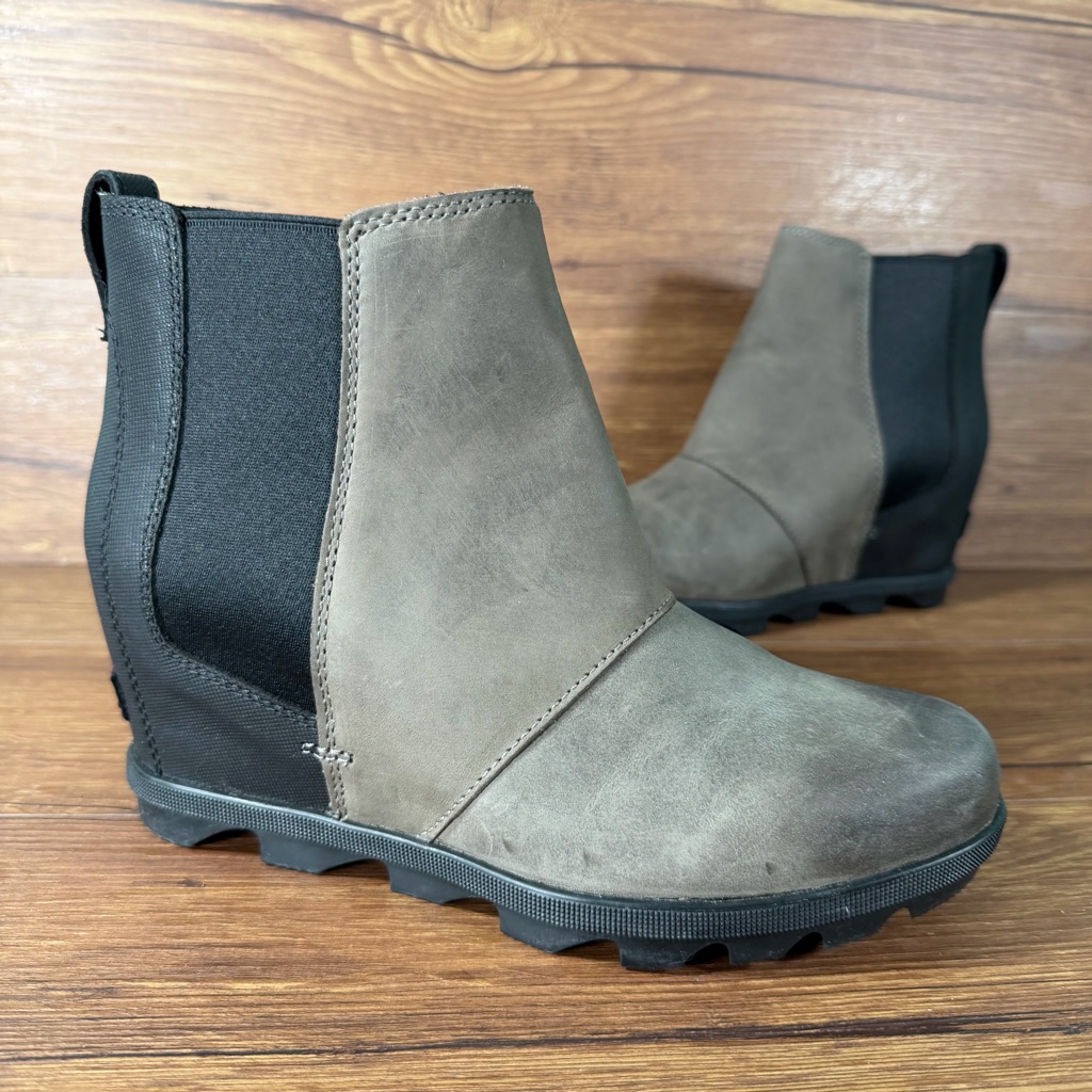 Sorel ‘Joan Of Arctic Wedge Ii’ Chelsea Boots Booties Women’s Size 9 Shoes